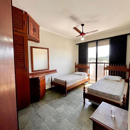 Apto Com Piscina 2 Quadras Da Praia 瓜鲁雅 外观 照片