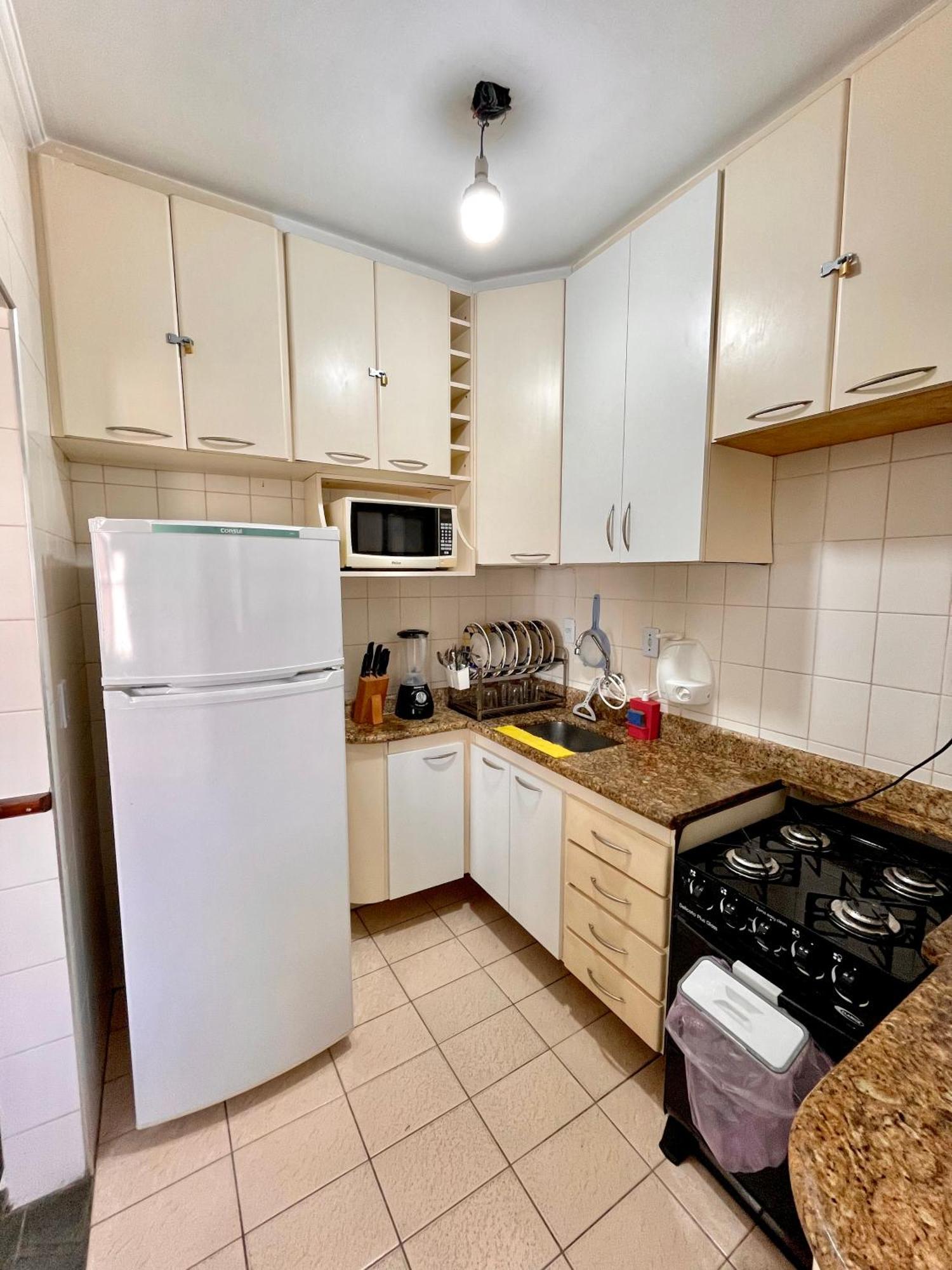 Apto Com Piscina 2 Quadras Da Praia 瓜鲁雅 外观 照片