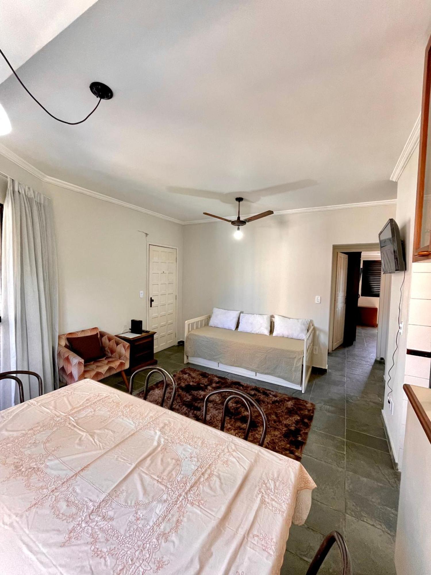 Apto Com Piscina 2 Quadras Da Praia 瓜鲁雅 外观 照片