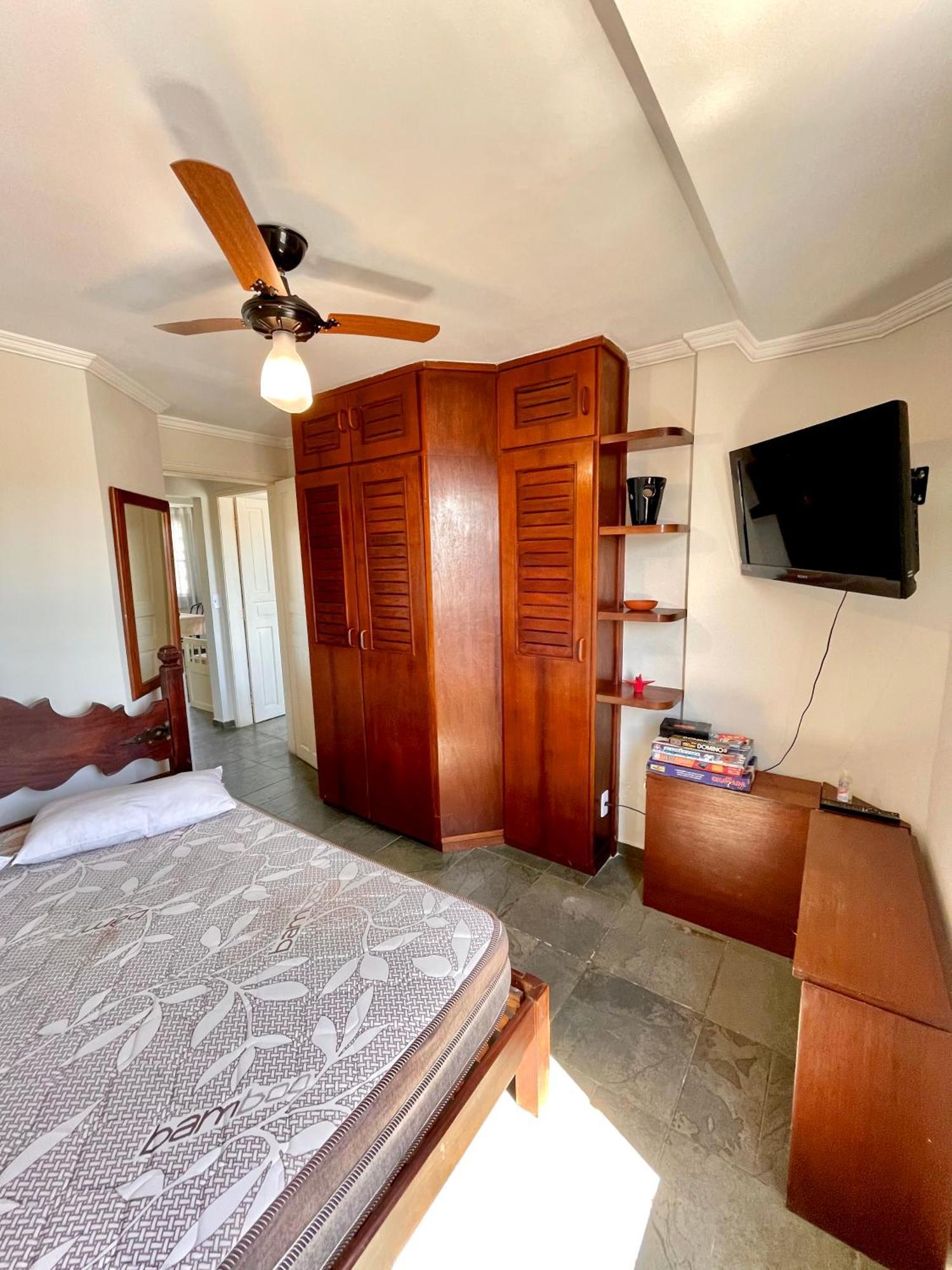 Apto Com Piscina 2 Quadras Da Praia 瓜鲁雅 外观 照片